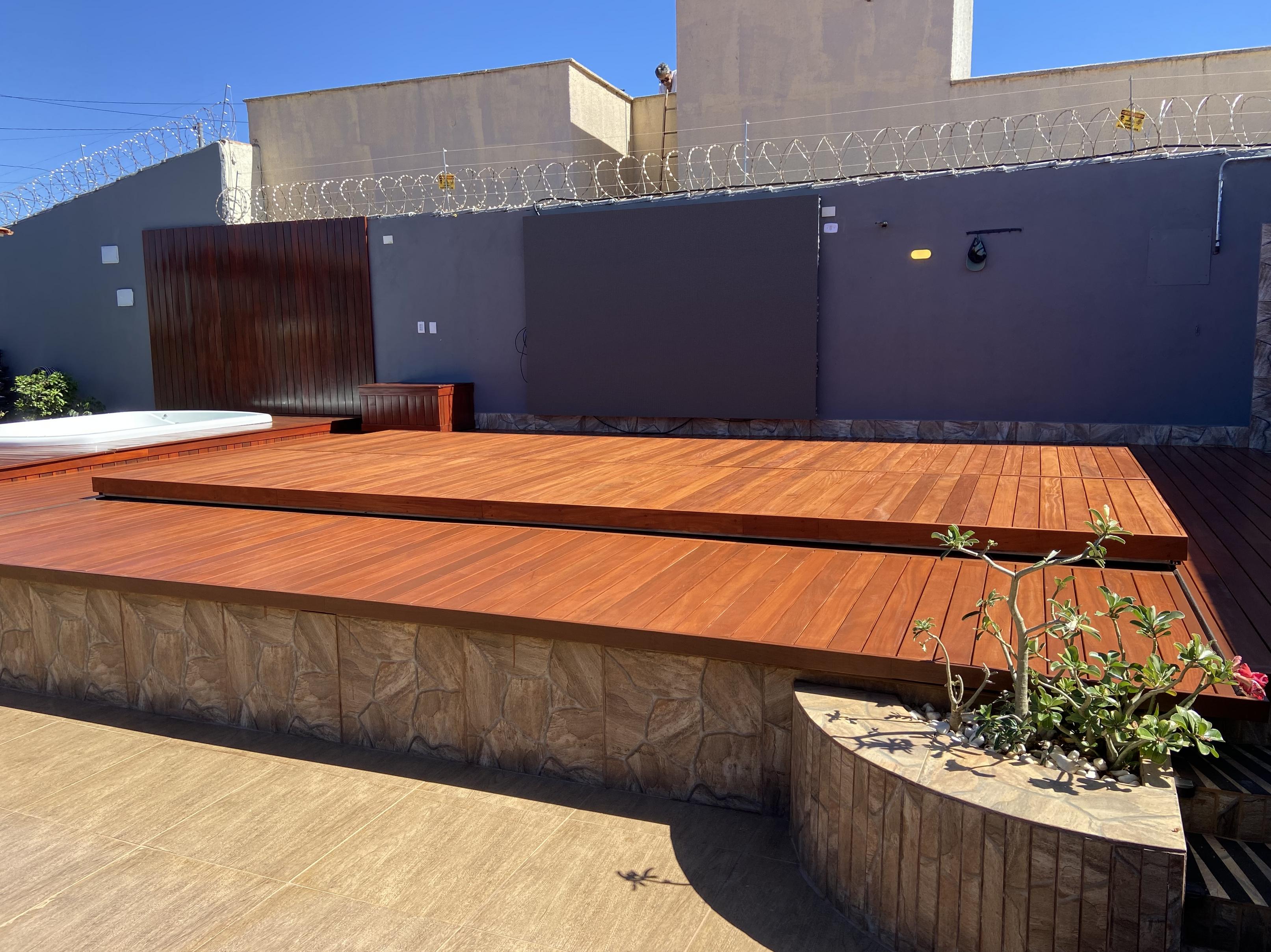 Deck de madeira